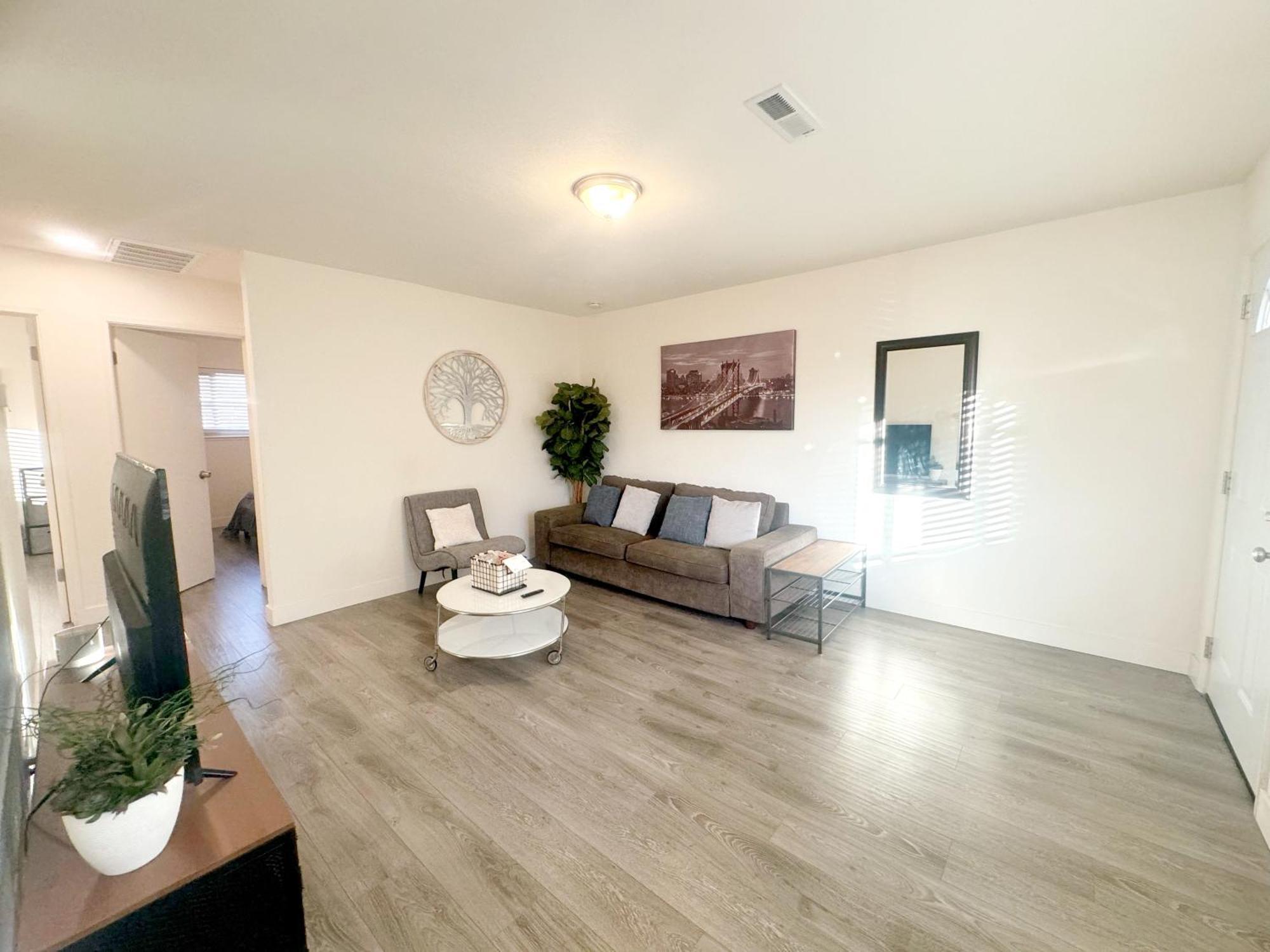2Br Apt With Brand New Super Quite Ac, Washer, Dryer, Free Ev Station, Free Parking In Cupertino 森尼维耳市 外观 照片