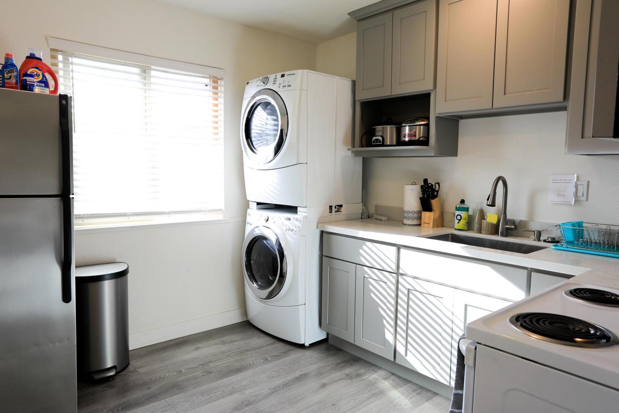 2Br Apt With Brand New Super Quite Ac, Washer, Dryer, Free Ev Station, Free Parking In Cupertino 森尼维耳市 外观 照片