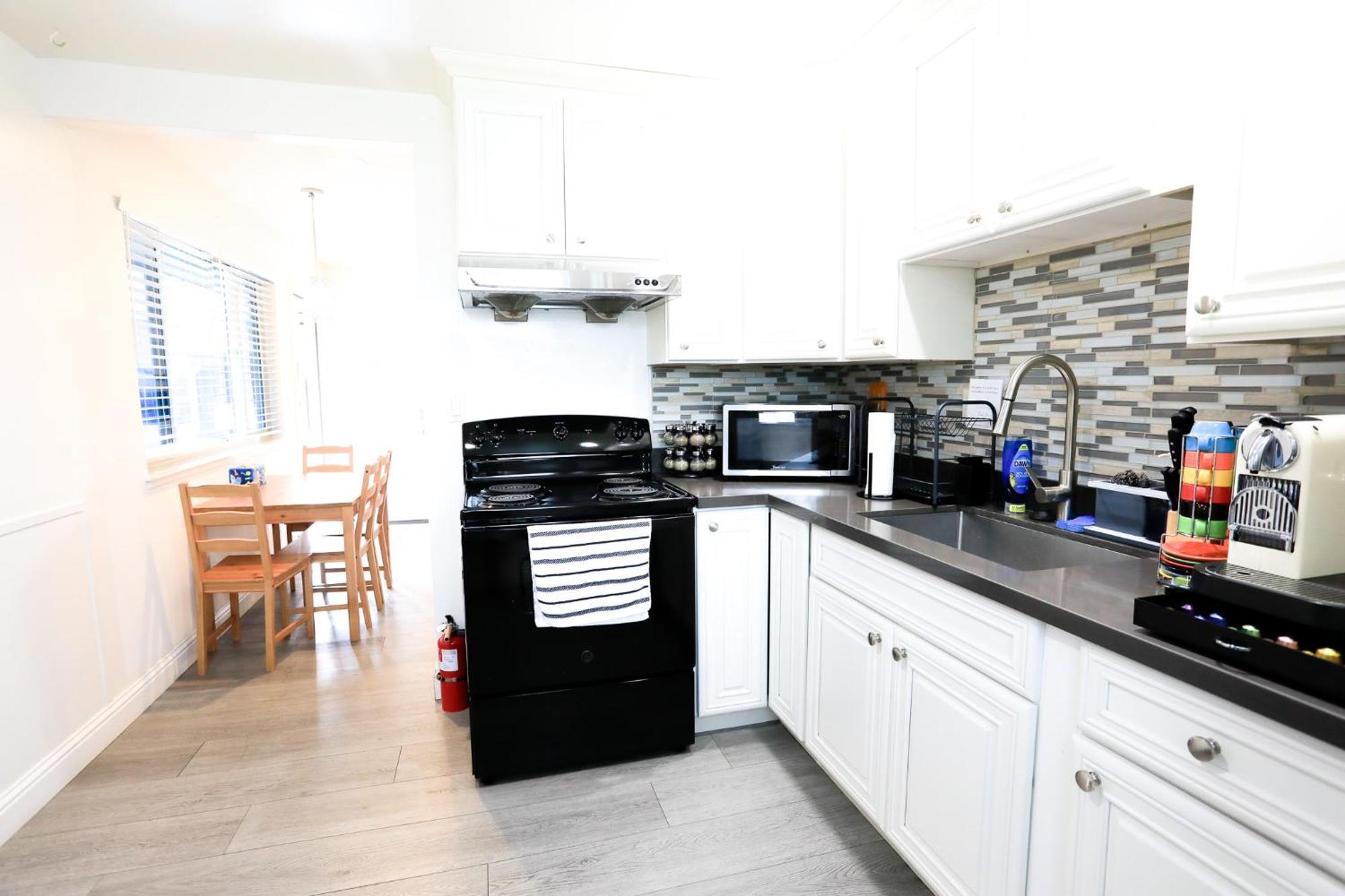 2Br Apt With Brand New Super Quite Ac, Washer, Dryer, Free Ev Station, Free Parking In Cupertino 森尼维耳市 外观 照片