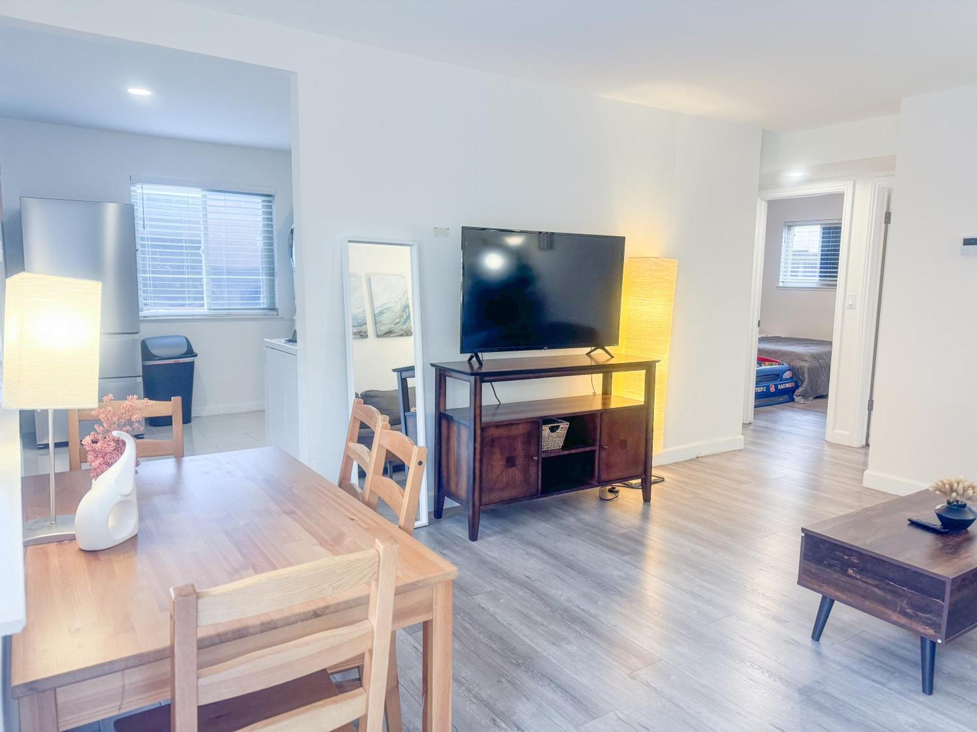 2Br Apt With Brand New Super Quite Ac, Washer, Dryer, Free Ev Station, Free Parking In Cupertino 森尼维耳市 外观 照片